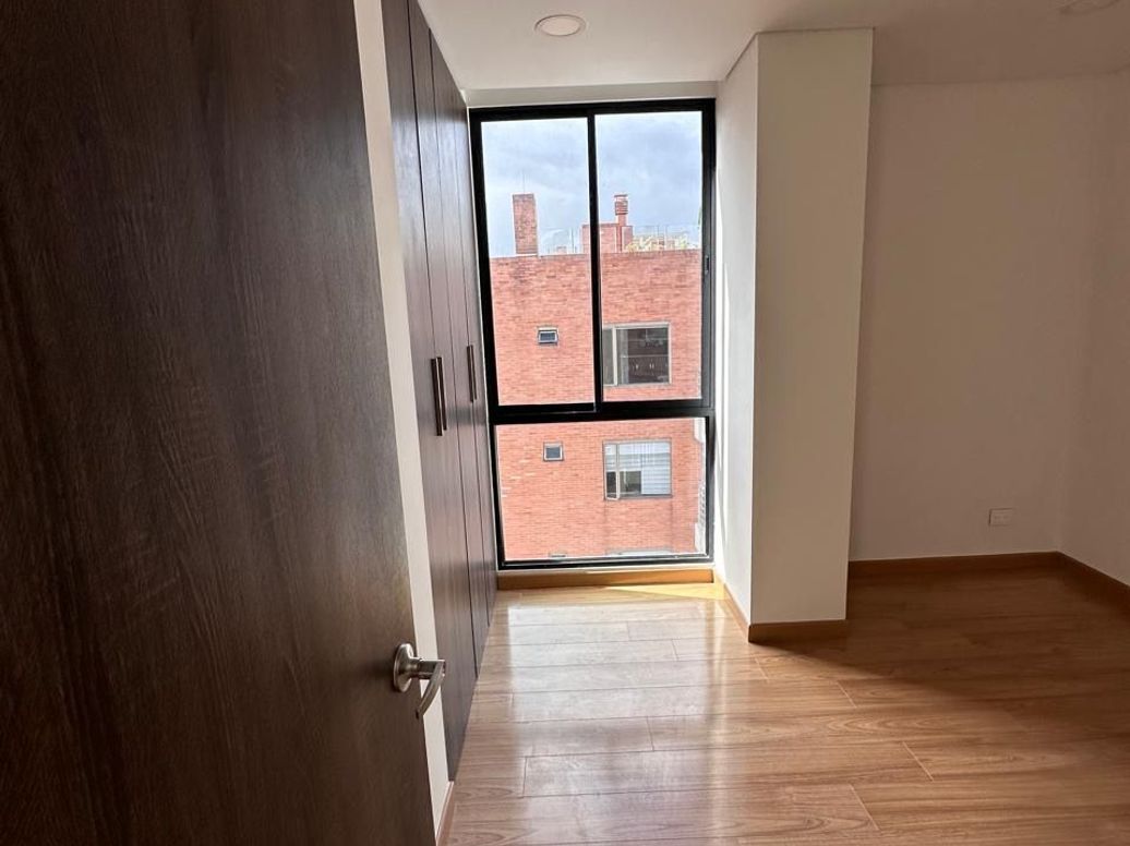 Apartamento de 3 alcobas en venta en Los Cedritos, Bogotá, 80 m² · foto 5 de 20