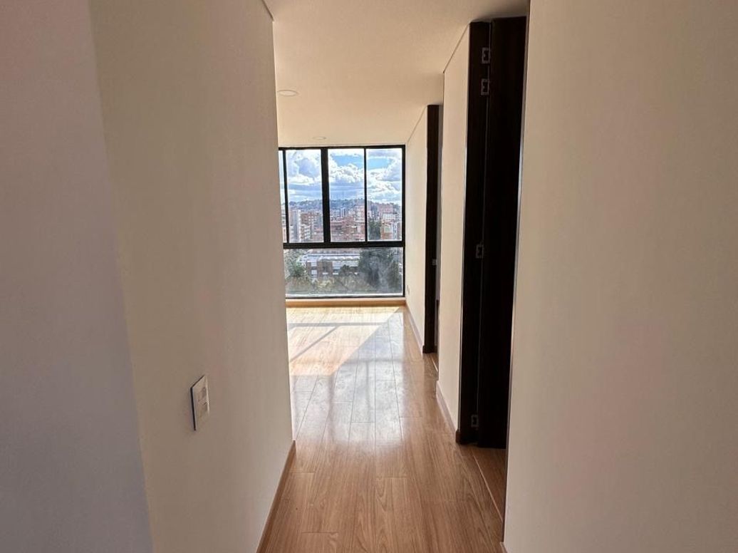 Apartamento de 3 alcobas en venta en Los Cedritos, Bogotá, 80 m² · foto 9 de 20