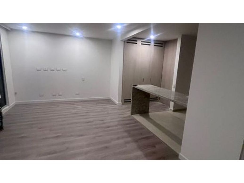 Apartamento de 2 alcobas en venta en Puerta De Teja, Bogotá, 45 m² · foto 4 de 9