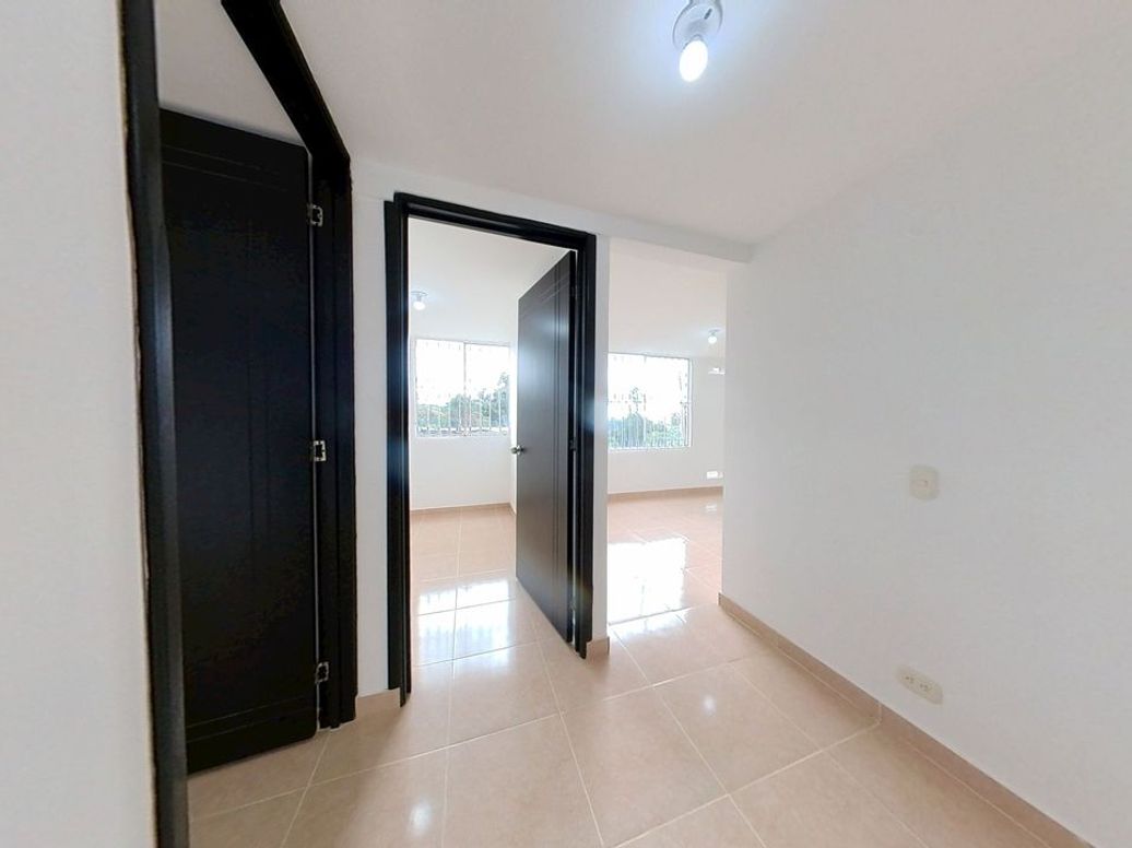 Apartamento de 2 alcobas en venta en El Oasis, Bogotá, 41 m² · foto 4 de 11