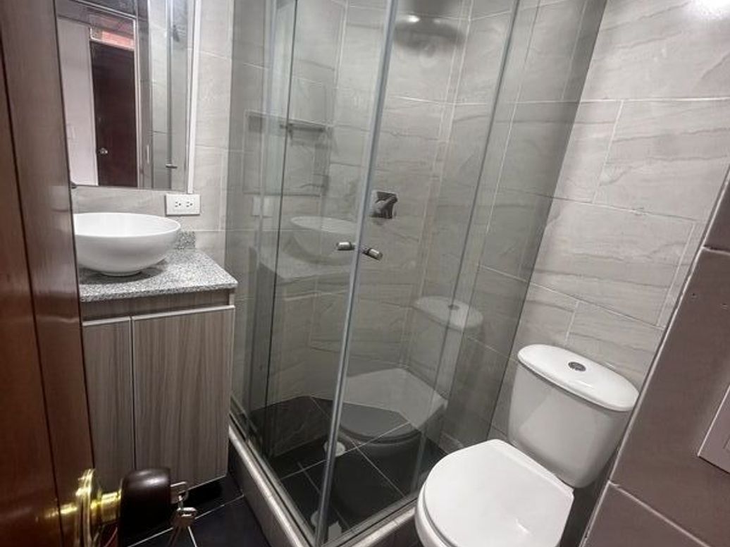 Apartamento de 3 alcobas en venta en Floralia I Sector, Bogotá, 67 m² · foto 12 de 20