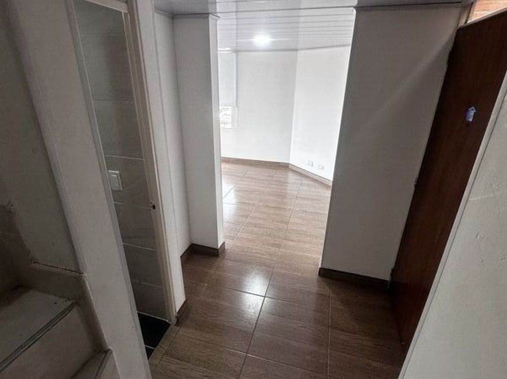 Apartamento de 3 alcobas en venta en Floralia I Sector, Bogotá, 67 m² · foto 14 de 20