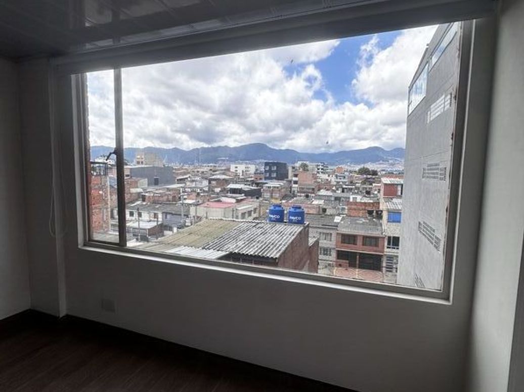 Apartamento de 3 alcobas en venta en Floralia I Sector, Bogotá, 67 m² · foto 5 de 20