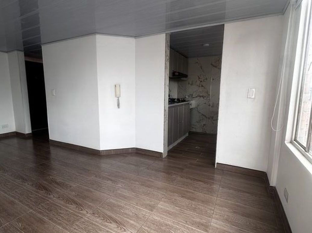 Apartamento de 3 alcobas en venta en Floralia I Sector, Bogotá, 67 m² · foto 3 de 20
