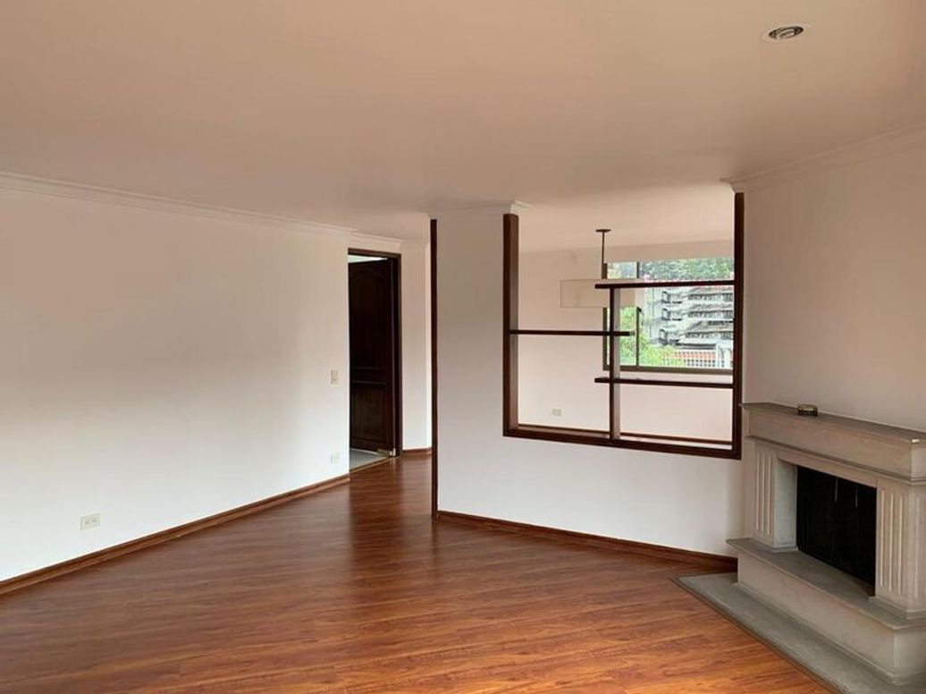 Apartamento de 4 alcobas en venta en Chico Norte Et. Iii, Bogotá, 171 m² · foto 3 de 20