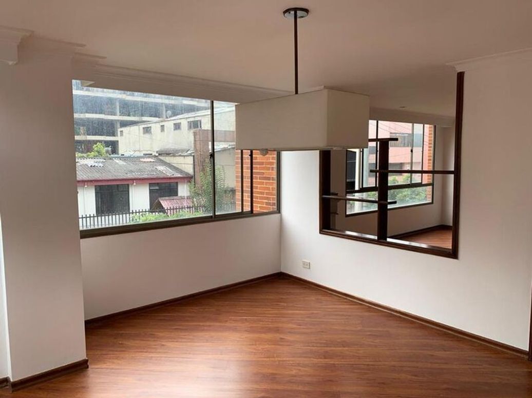 Apartamento de 4 alcobas en venta en Chico Norte Et. Iii, Bogotá, 171 m² · foto 4 de 20