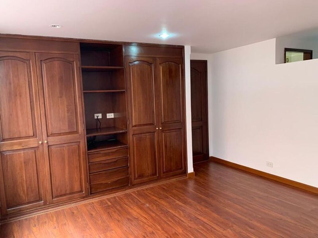 Apartamento de 4 alcobas en venta en Chico Norte Et. Iii, Bogotá, 171 m² · foto 18 de 20