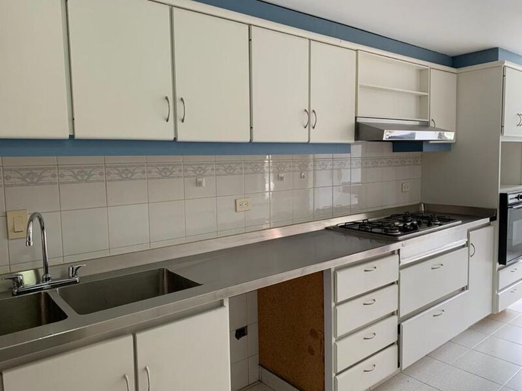 Apartamento de 4 alcobas en venta en Chico Norte Et. Iii, Bogotá, 171 m² · foto 10 de 20