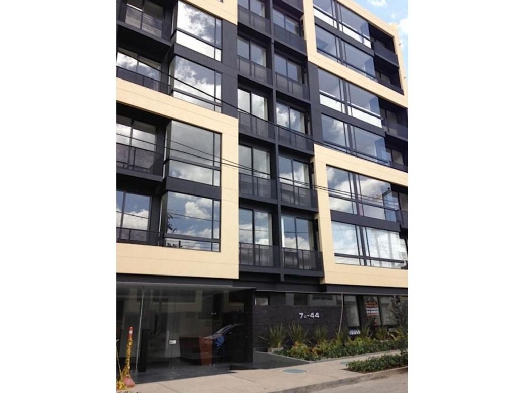 Apartaestudio en venta en Santa Barbara, Bogotá, 52 m² · foto 8 de 9