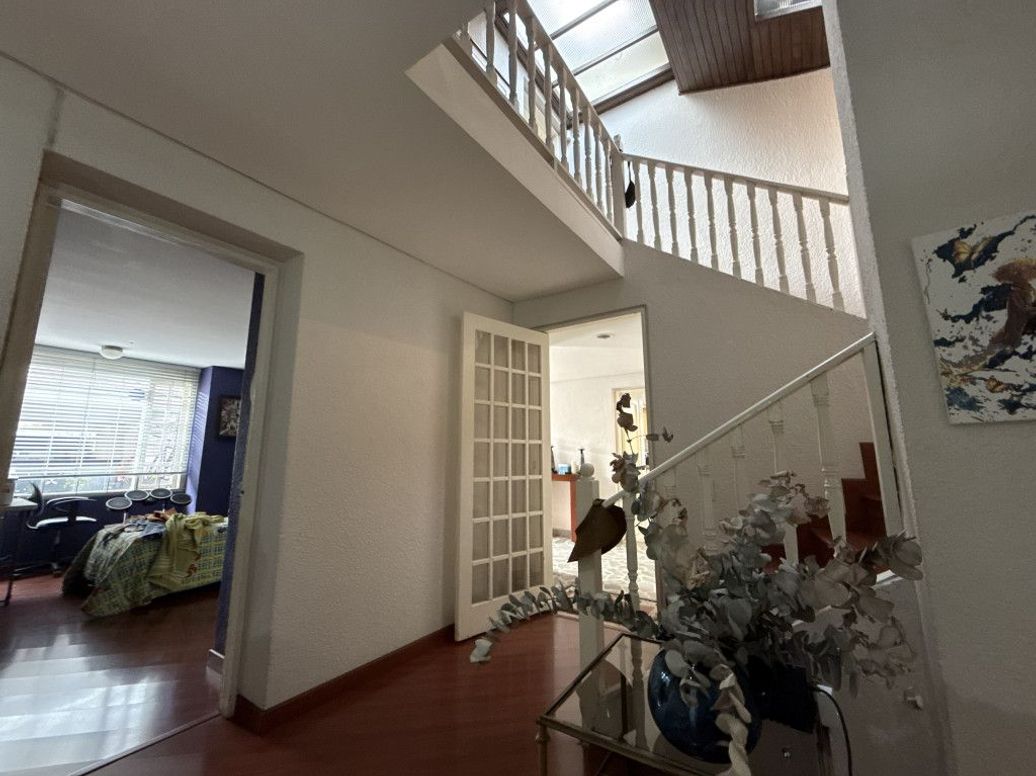 Casa de 4 alcobas en venta en El Contador, Bogotá, 390 m² · foto 5 de 10
