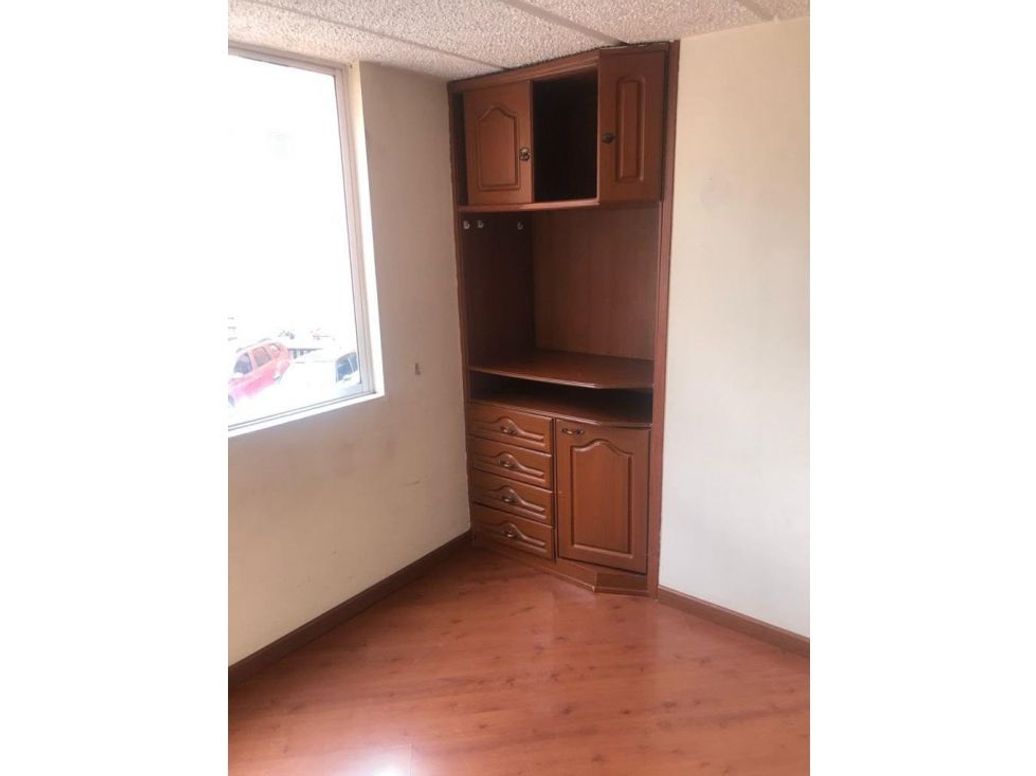 Apartamento de 3 alcobas en venta en Modelia, Bogotá, 74 m² · foto 8 de 13