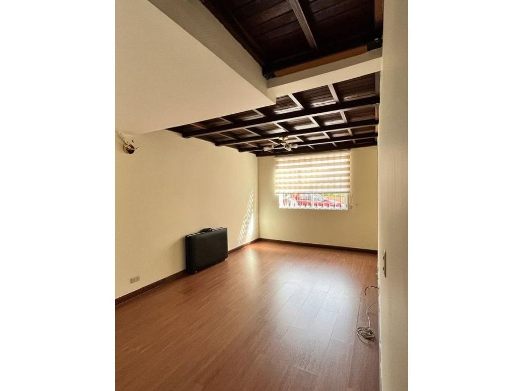 Apartamento de 3 alcobas en venta en Modelia, Bogotá, 74 m² · foto 4 de 13
