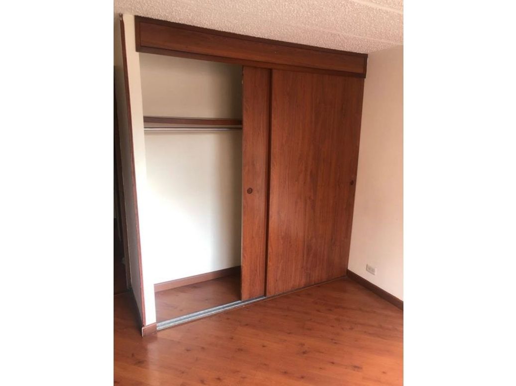 Apartamento de 3 alcobas en venta en Modelia, Bogotá, 74 m² · foto 11 de 13