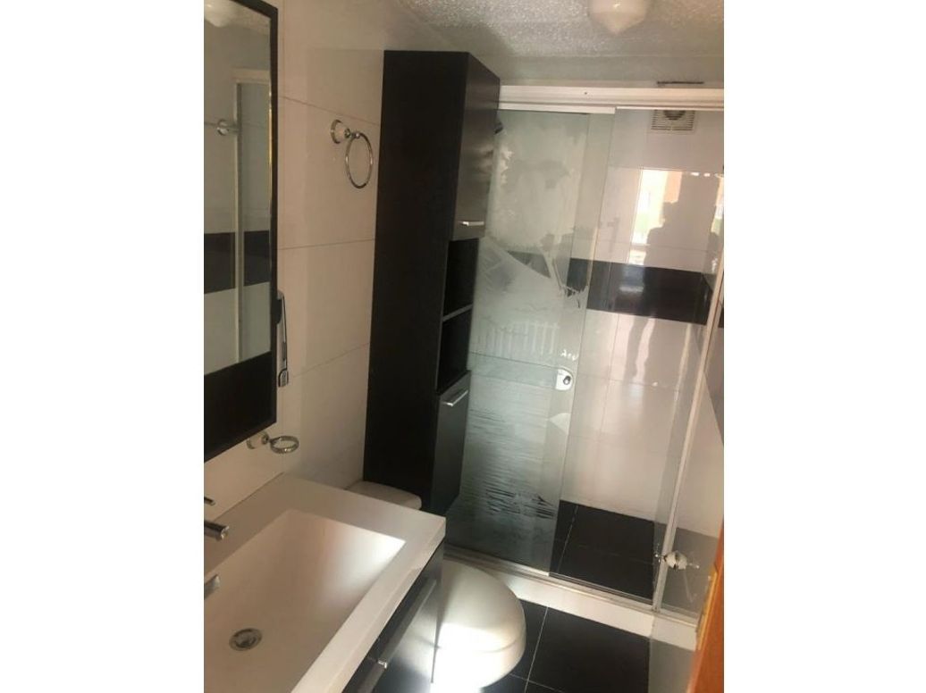 Apartamento de 3 alcobas en venta en Modelia, Bogotá, 74 m² · foto 7 de 13
