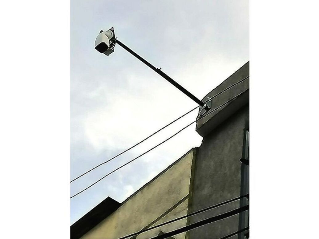 Casa de 11 alcobas en venta en El Refugio, Bogotá, 72 m² · foto 2 de 18