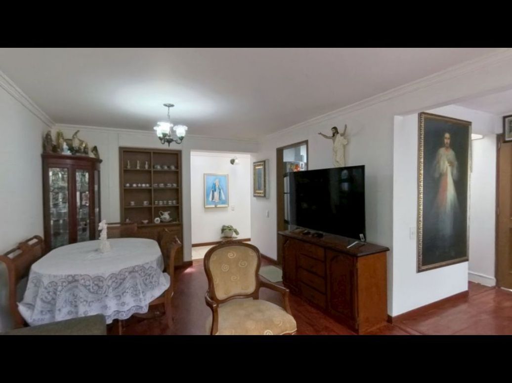 Apartamento de 3 alcobas en venta en La Liberia, Bogotá, 77 m² · foto 3 de 18