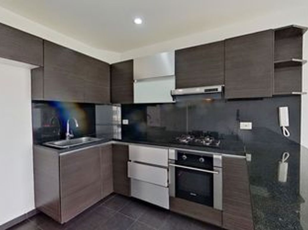 Apartamento de 2 alcobas en venta en Santa Barbara Occidental, Bogotá, 64 m² · foto 6 de 16