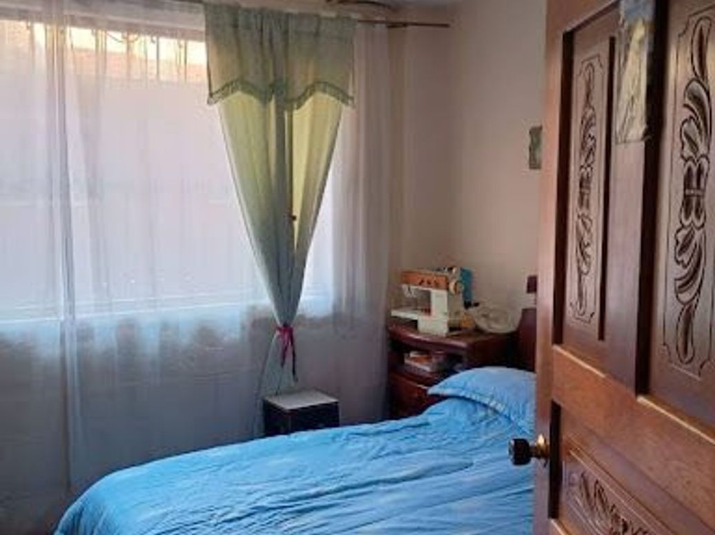 Casa de 13 alcobas en venta en Nuevo Timiza, Bogotá, 304 m² · foto 11 de 17