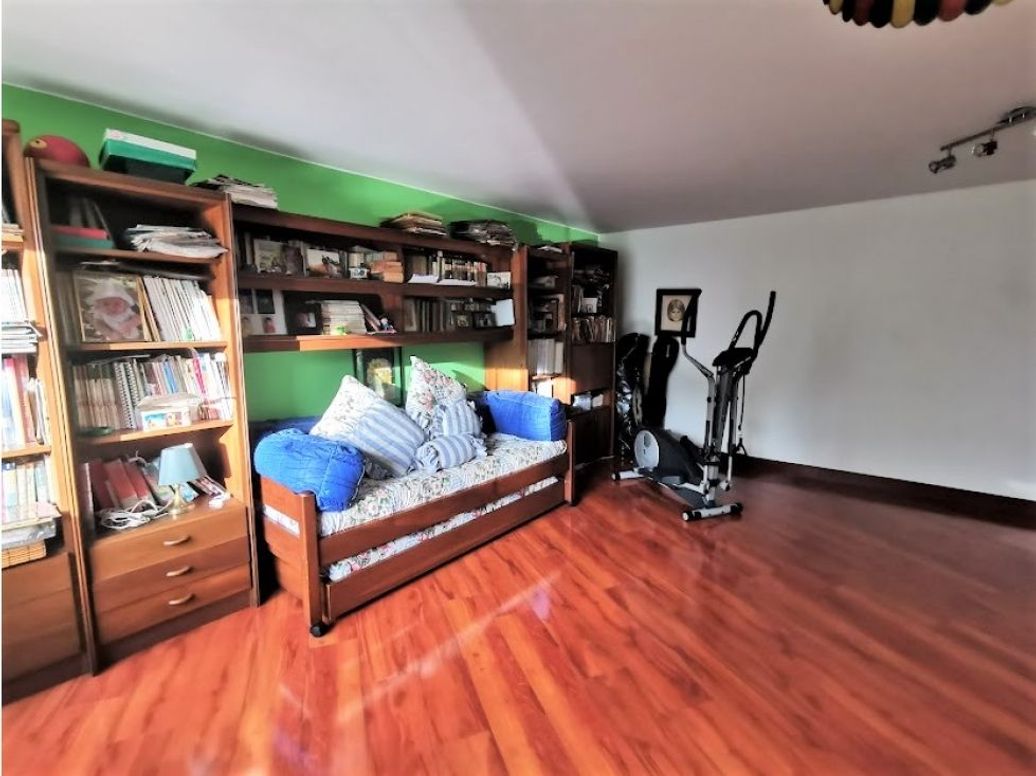 Apartamento de 3 alcobas en venta en Los Rosales, Bogotá, 284 m² · foto 20 de 20