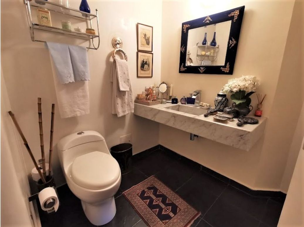 Apartamento de 3 alcobas en venta en Los Rosales, Bogotá, 284 m² · foto 17 de 20