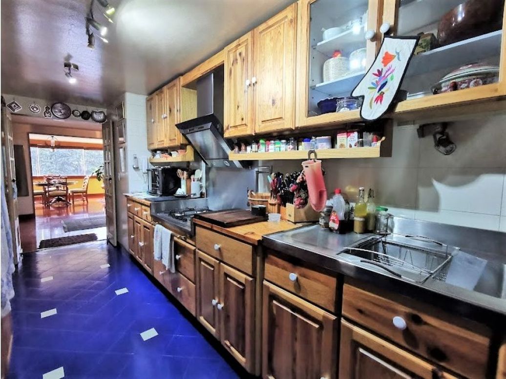 Apartamento de 3 alcobas en venta en Los Rosales, Bogotá, 284 m² · foto 8 de 20