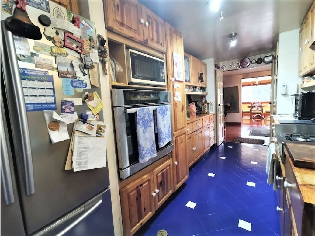 Apartamento de 3 alcobas en venta en Los Rosales, Bogotá, 284 m² · foto 9 de 20