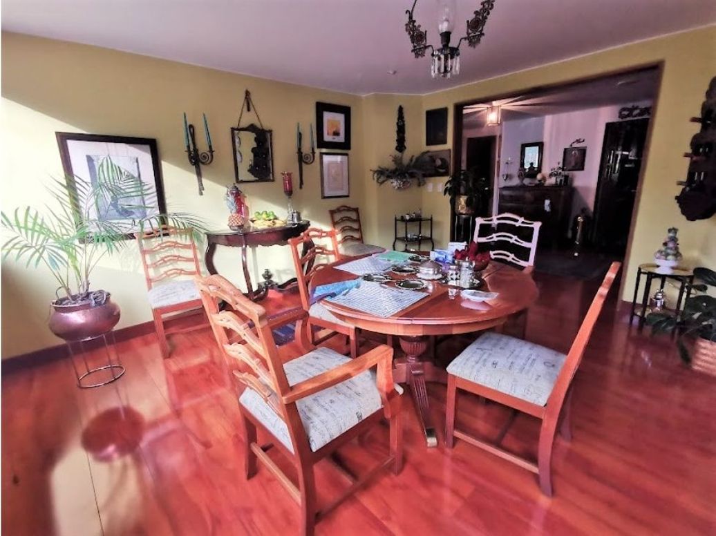 Apartamento de 3 alcobas en venta en Los Rosales, Bogotá, 284 m² · foto 6 de 20