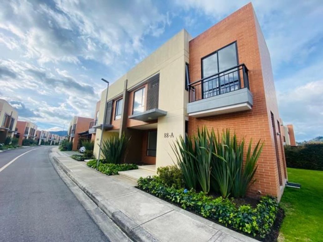 Casa en Arriendo en CJR. OIKOS SAVANNA PALOS VERDES, Cajicá, Cajicá en Chía, de Grupo Empresarial Oikos