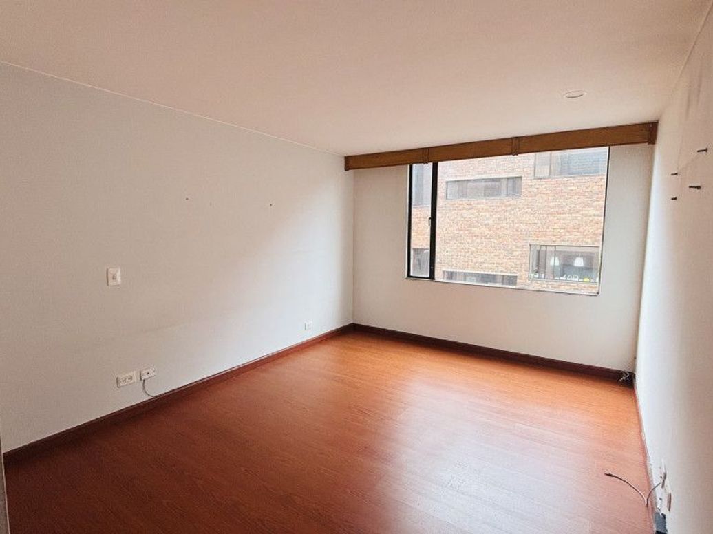Apartamento de 2 alcobas en venta en Chico Norte Et. Iii, Bogotá, 84 m² · foto 13 de 20