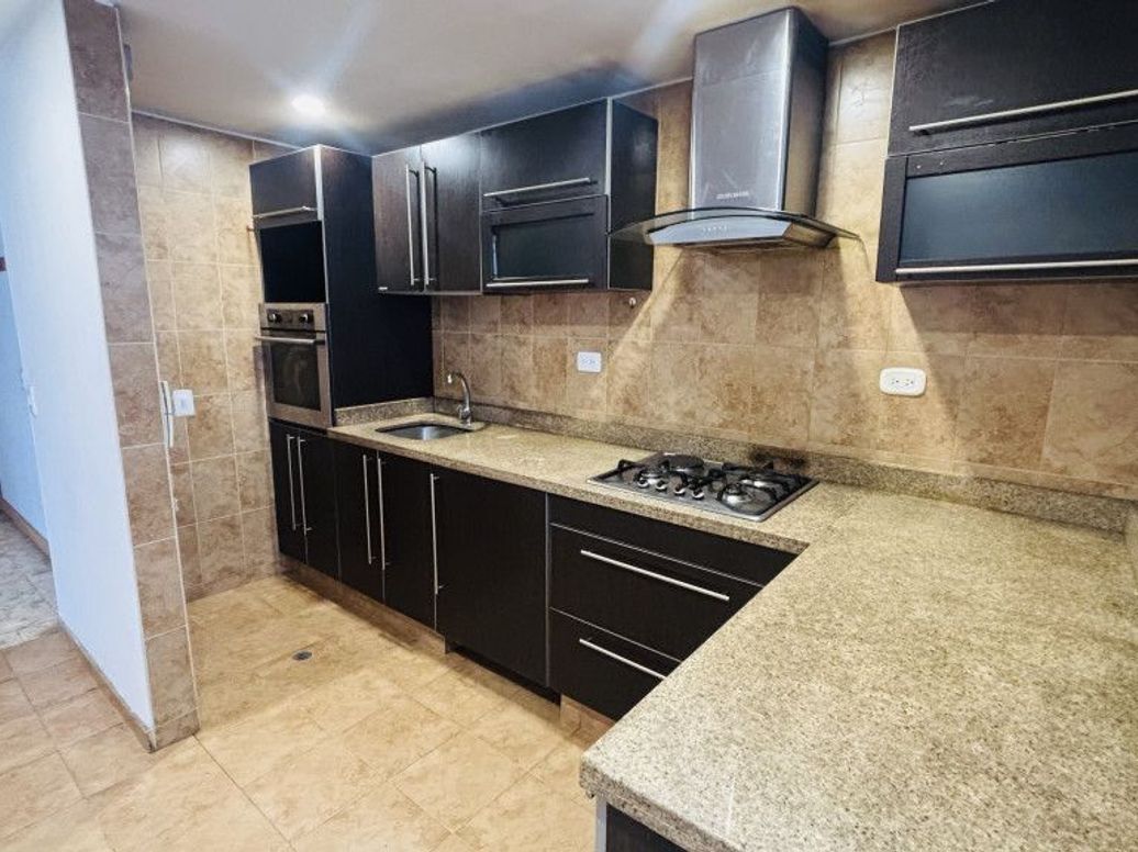 Apartamento de 2 alcobas en venta en Chico Norte Et. Iii, Bogotá, 84 m² · foto 12 de 20
