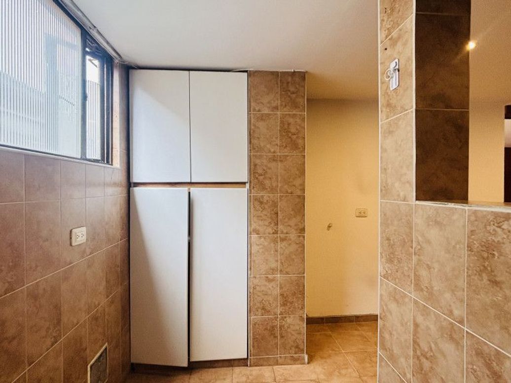 Apartamento de 2 alcobas en venta en Chico Norte Et. Iii, Bogotá, 84 m² · foto 10 de 20