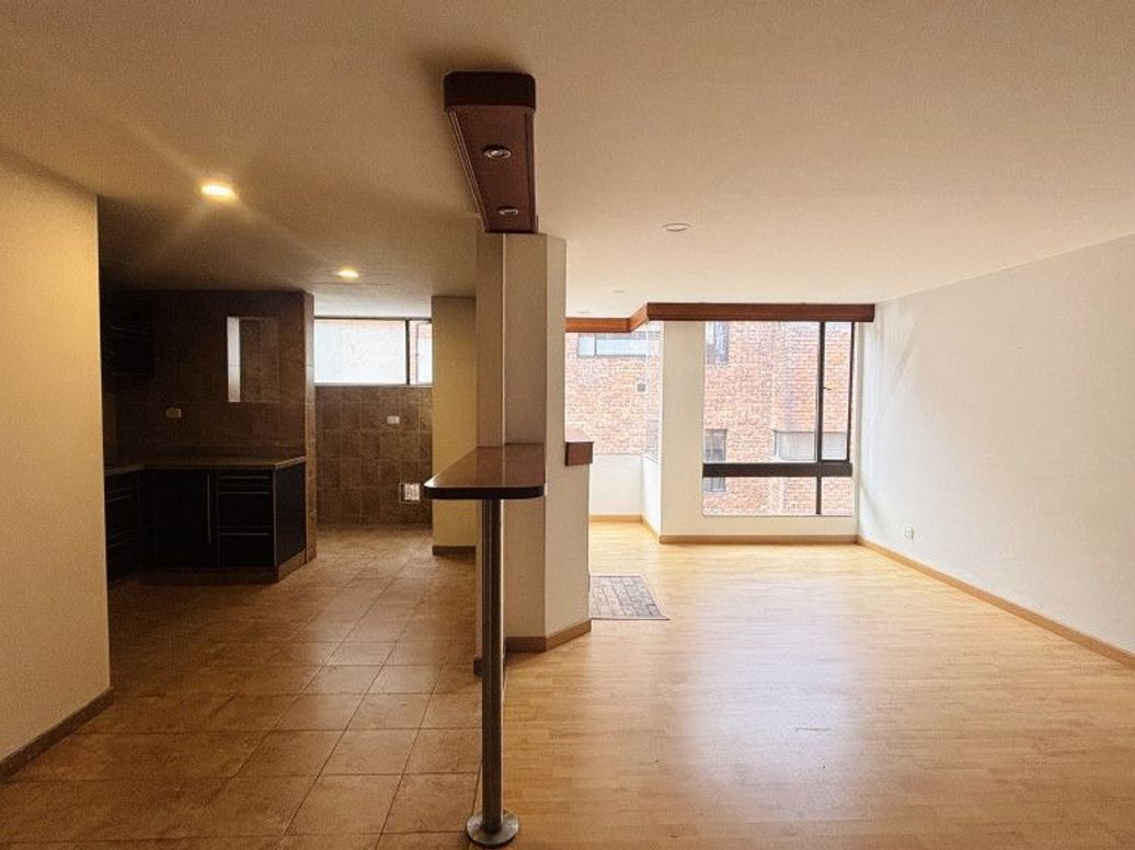 Apartamento de 2 alcobas en venta en Chico Norte Et. Iii, Bogotá, 84 m² · foto 3 de 20