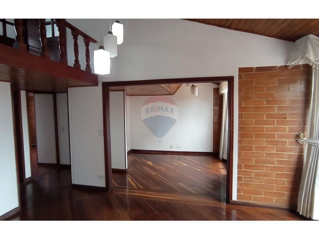 Apartamento en venta en Portales Del Norte, Bogotá · foto 4 de 20