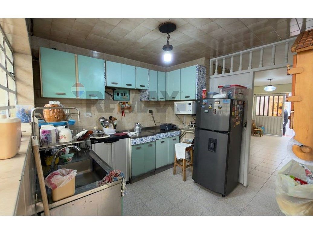 Casa de 4 alcobas en venta en Popular Modelo, Bogotá, 230 m² · foto 11 de 13