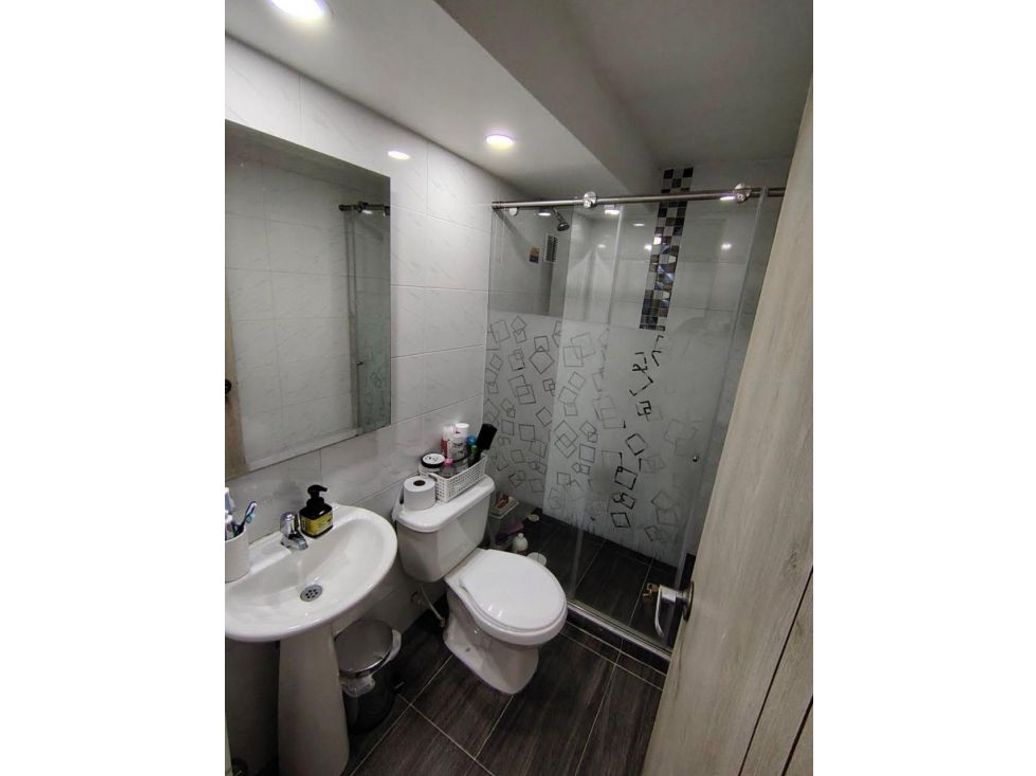 Apartamento de 2 alcobas en venta en Ismael Perdomo, Bogotá, 43 m² · foto 12 de 20