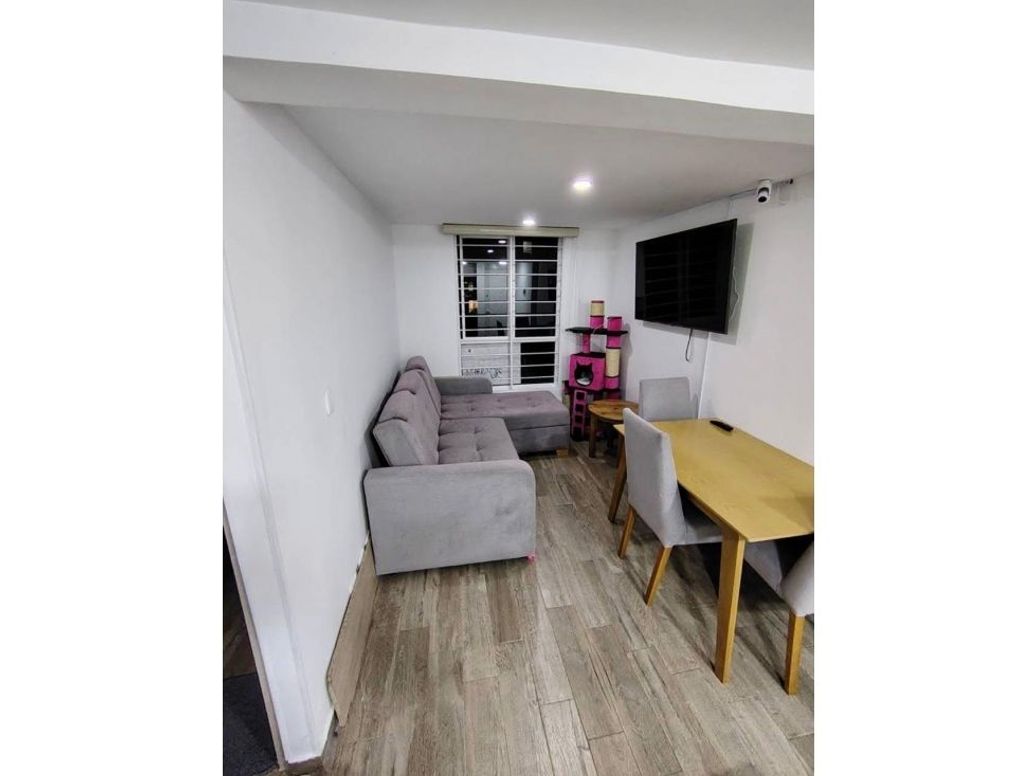 Apartamento de 2 alcobas en venta en Ismael Perdomo, Bogotá, 43 m² · foto 2 de 20