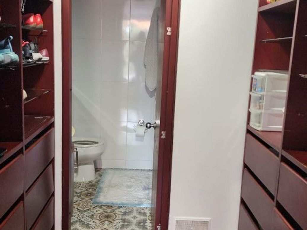Apartamento de 3 alcobas en venta en Santa Barbara Occidental, Bogotá, 119 m² · foto 9 de 17
