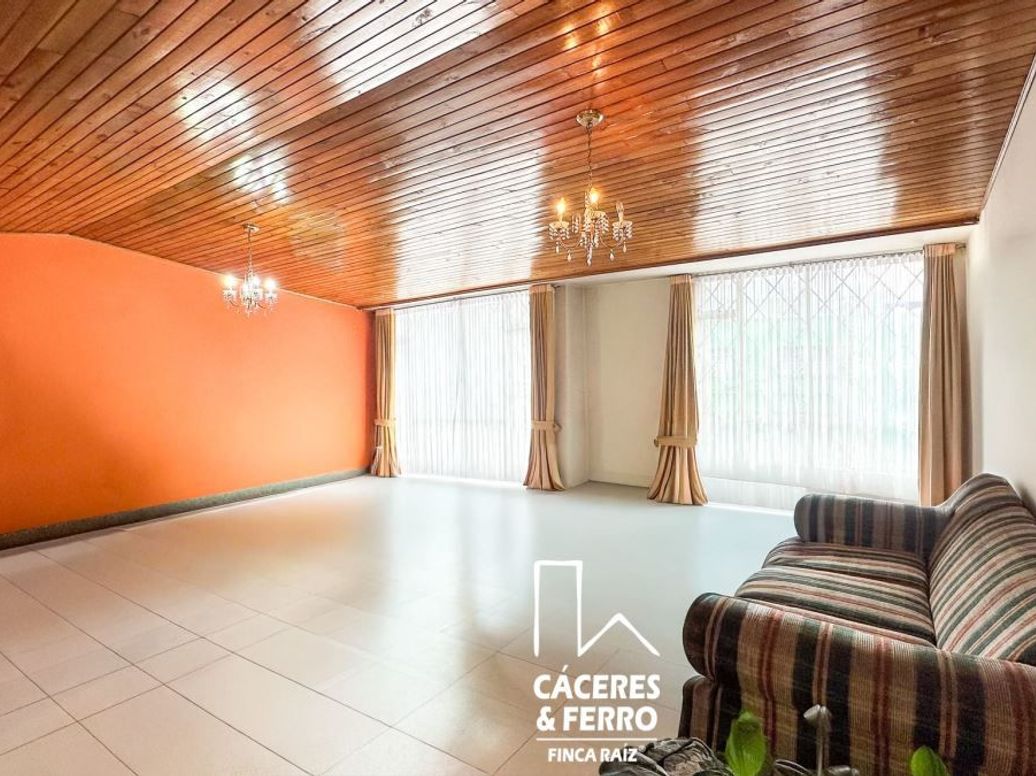 Casa de 4 alcobas en venta en San Felipe, Bogotá, 260 m² · foto 4 de 18