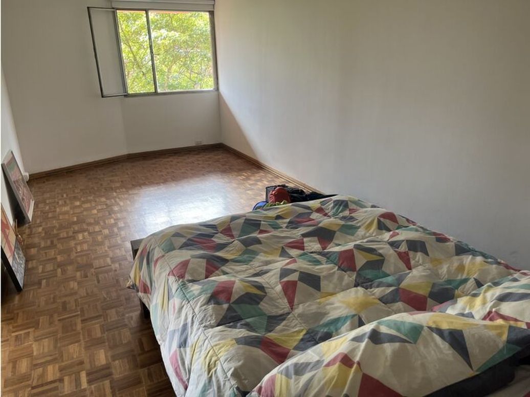 Apartamento de 3 alcobas en venta en La Macarena, Bogotá, 131 m² · foto 12 de 16