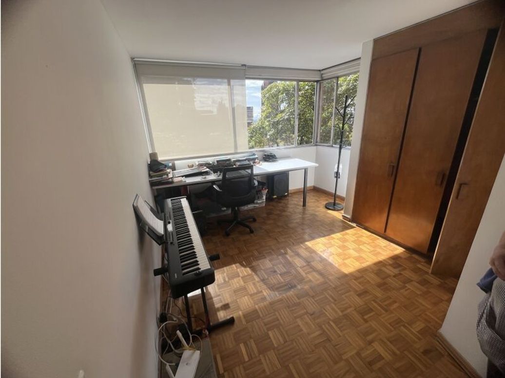 Apartamento de 3 alcobas en venta en La Macarena, Bogotá, 131 m² · foto 16 de 16