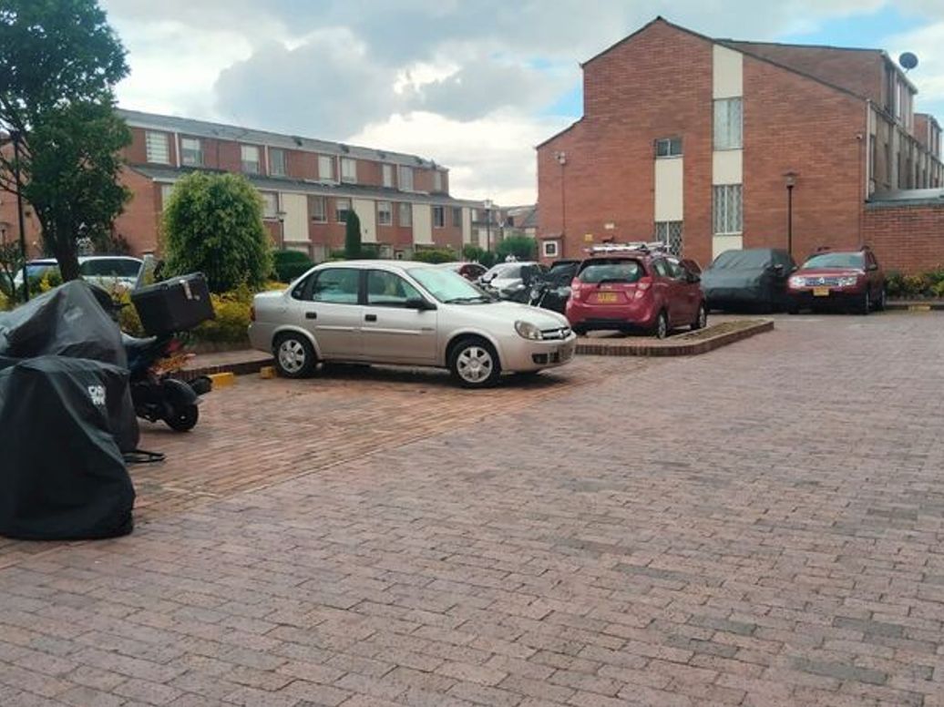 Casa de 2 alcobas en venta en Ub. Bolivia Oriental, Bogotá, 71 m² · foto 2 de 19