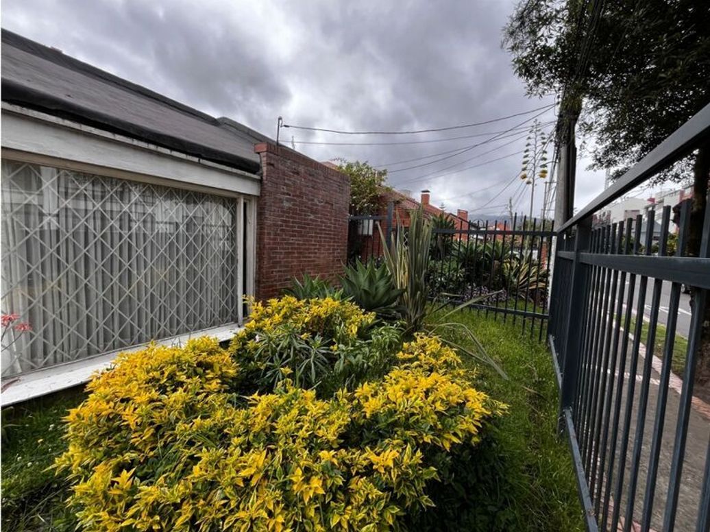 Casa de 4 alcobas en venta en Mónaco, Bogotá, 255 m² · foto 5 de 20