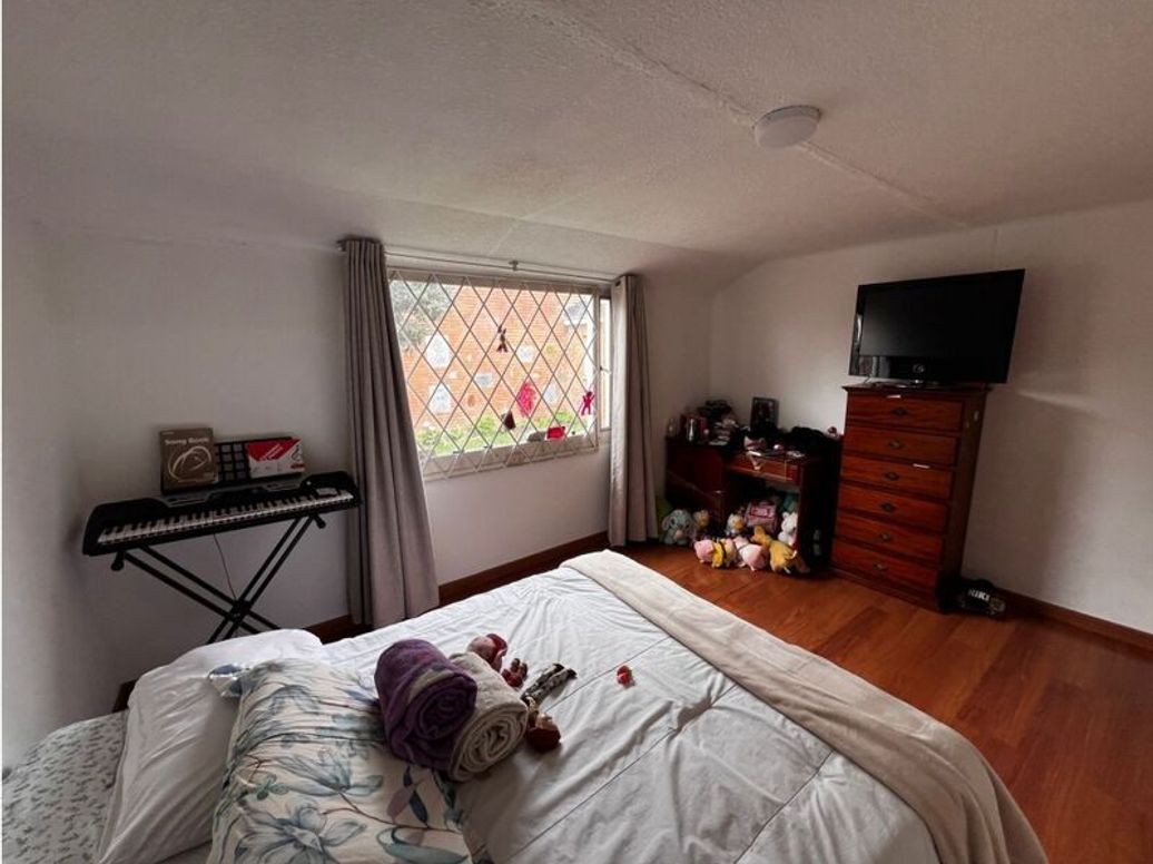 Casa de 4 alcobas en venta en Mónaco, Bogotá, 255 m² · foto 9 de 20