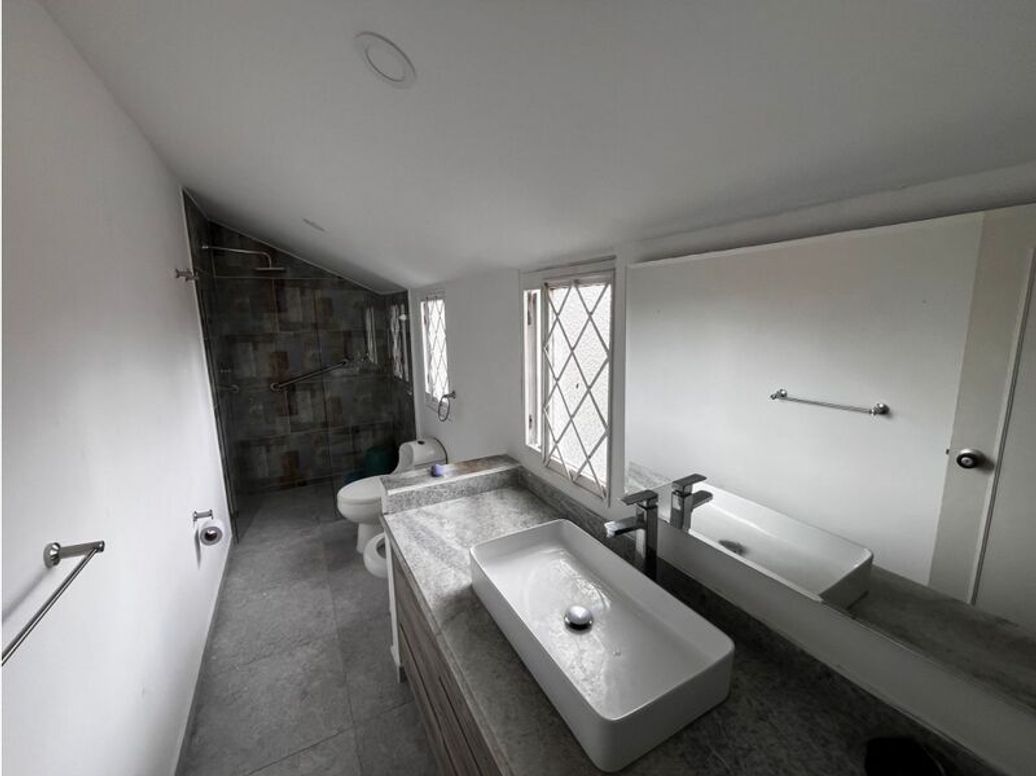Casa de 4 alcobas en venta en Mónaco, Bogotá, 255 m² · foto 18 de 20