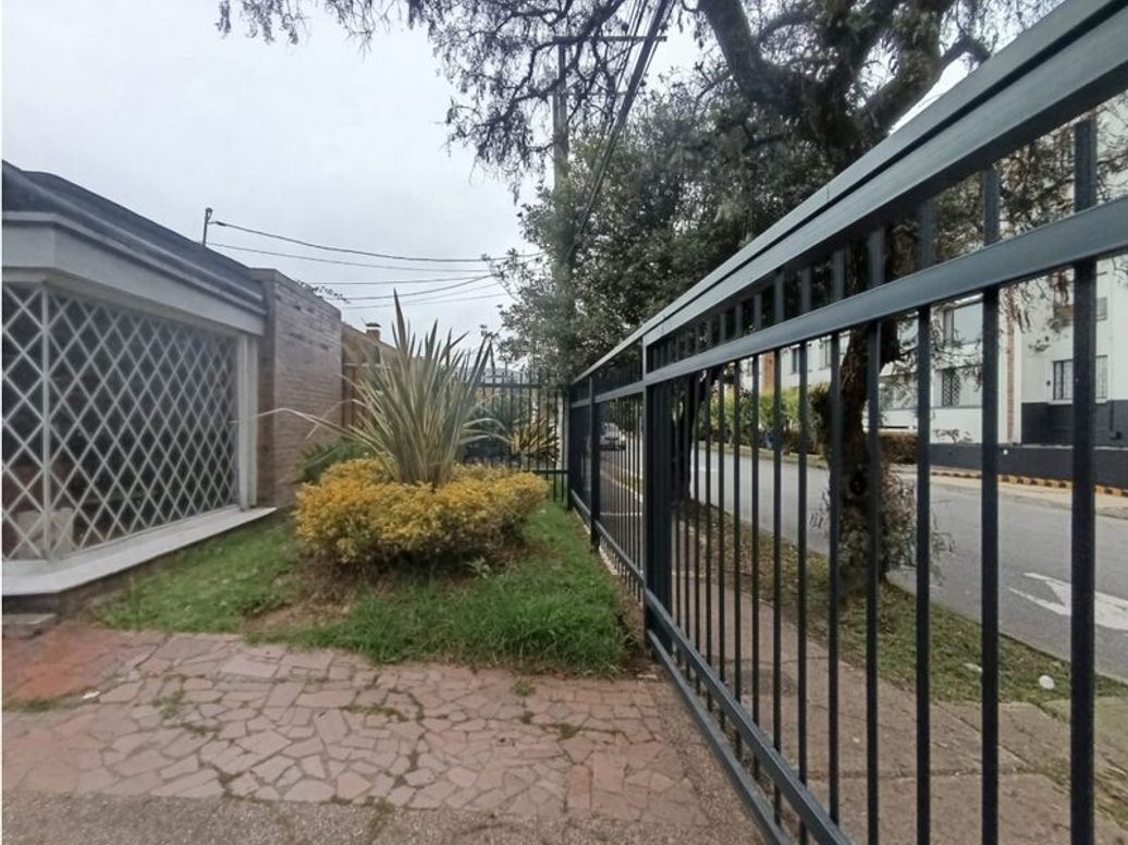 Casa de 4 alcobas en venta en Mónaco, Bogotá, 255 m² · foto 4 de 20