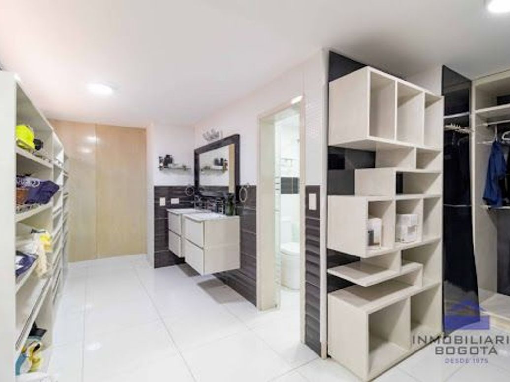 Apartamento de 5 alcobas en venta en Chicó Norte, Bogotá, 267 m² · foto 4 de 20