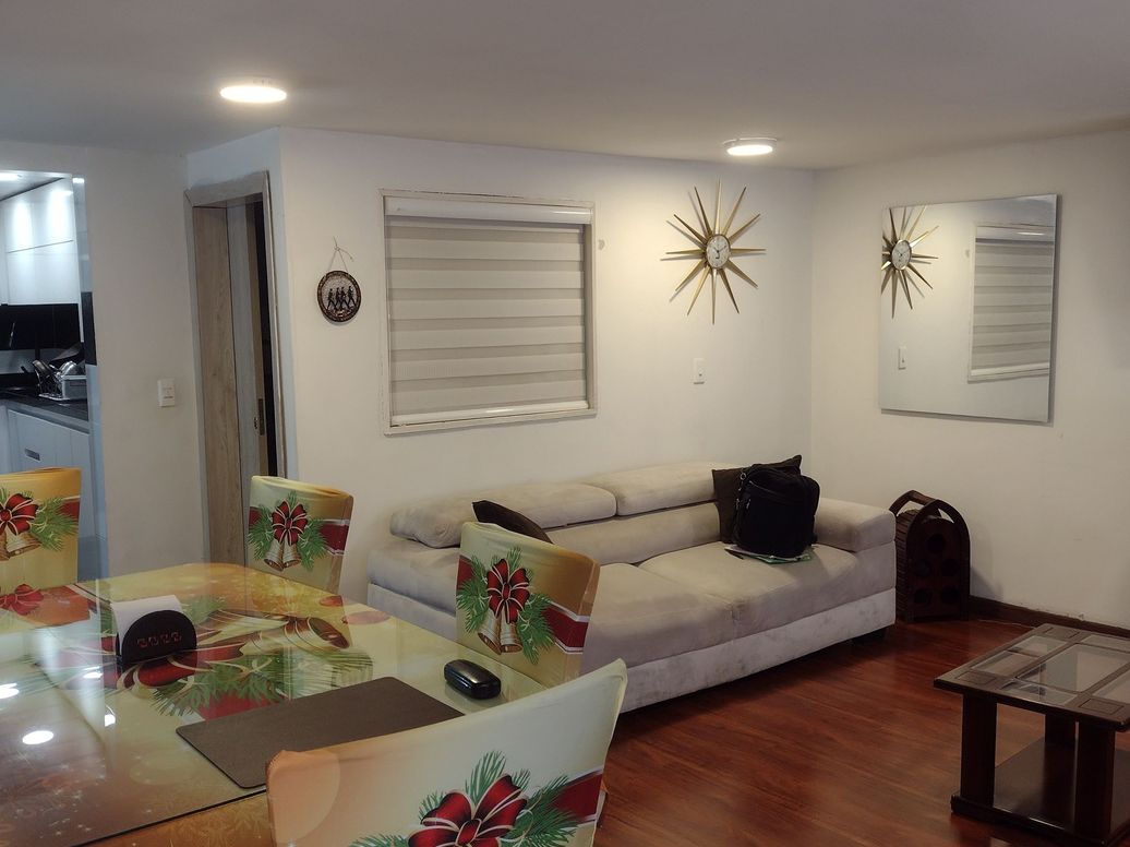 Casa de 6 alcobas en venta en Ub. Azafranes, Bogotá, 204 m² · foto 5 de 15