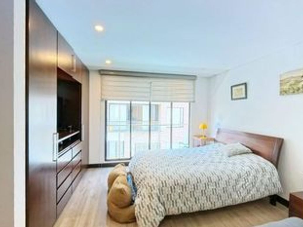 Apartamento de 1 alcoba en venta en El Contador, Bogotá, 53 m² · foto 3 de 10