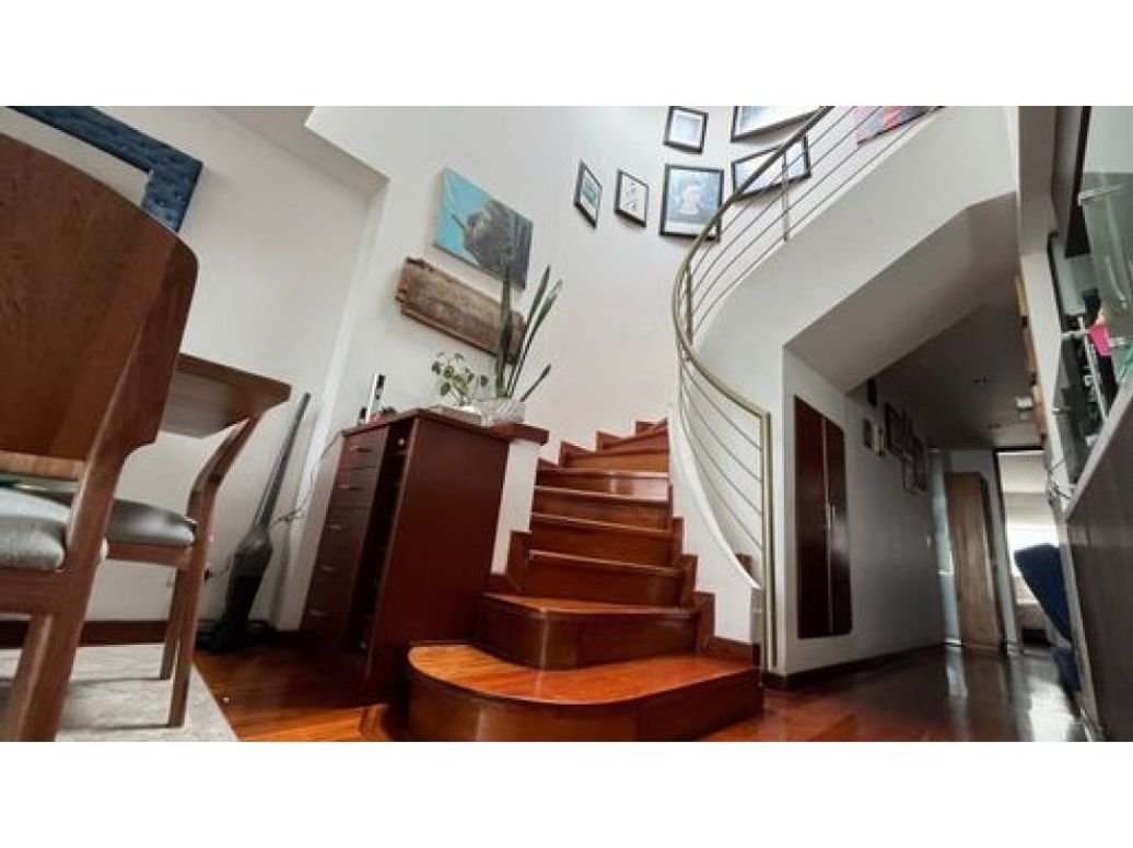 Apartamento de 4 alcobas en venta en Chapinero Alto, Bogotá, 141 m² · foto 8 de 18