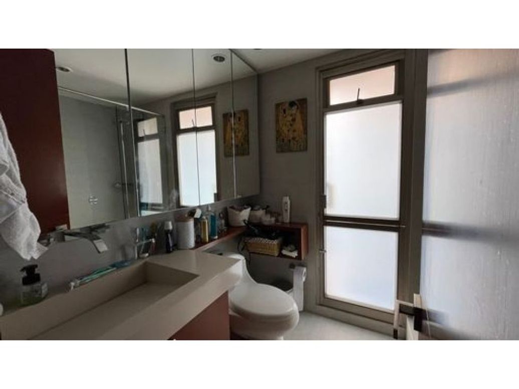Apartamento de 4 alcobas en venta en Chapinero Alto, Bogotá, 141 m² · foto 17 de 18